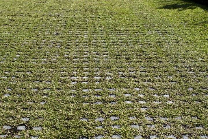 installation-grass-block-2